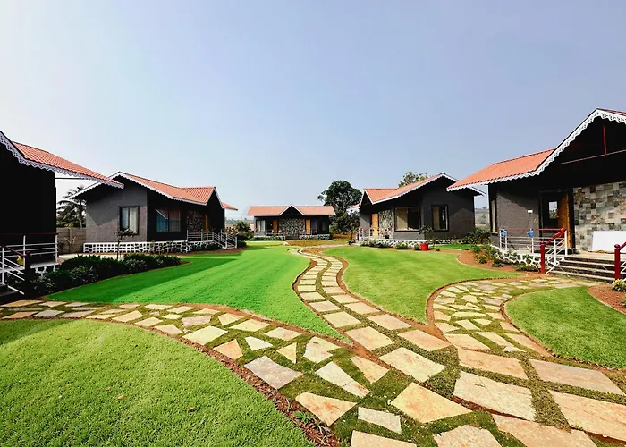 Varuwoods - Luxury Boutique Resort, Trekking & Water Sports