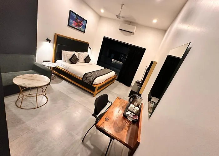 Taaffeite Hotels And Resorts